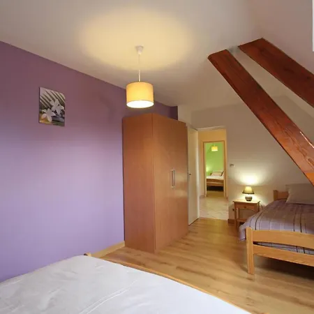 Holiday home Renovee Avec Jardin Clos, Terrasse, Jeux, 5 Chambres, Et Animaux Acceptes - Fr-1-497-109 *